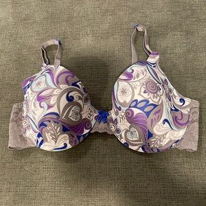 Maidenform 36D pretty paisley bra